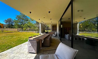 Cabaña de Lujo en Venta Amueblada, Tapalpa Country Club, Jalisco. Campo de Golf