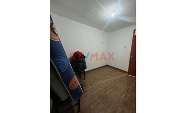 Venta De Casa Con Gran Potencialde Inversion En Pachacutec -Ventanilla Con Vista Paracial Al Mar