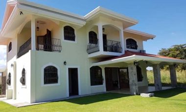 VENDO CASA EN SAN CARLOS