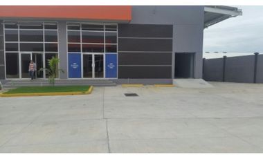 Galera en venta Las Americas