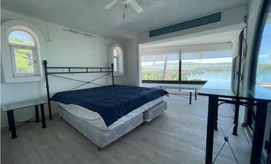 PENTHOUSE EN VENTA CON VISTA AL LAGO