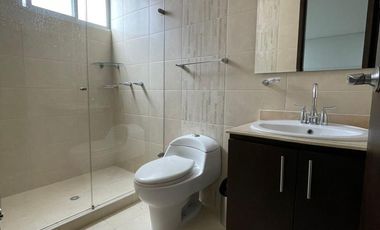 apartamento en venta en via club tenis. Cod V1146