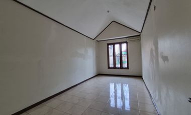 Disewakan Paviliun Strategis di Jl. Tebet Timur Dalam - Cocok untuk Kantor, Akses Mudah & Lingkungan Nyaman