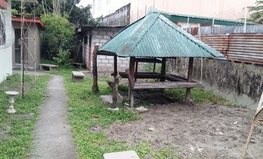 Semi-Furnished House for rent with 4 bedroom in Angeles City