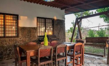 VENDO CASA  CHAME NUEVA GORGONA AMOBLADA 5R