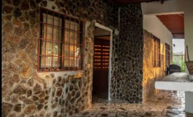 VENDO CASA  CHAME NUEVA GORGONA AMOBLADA 5R