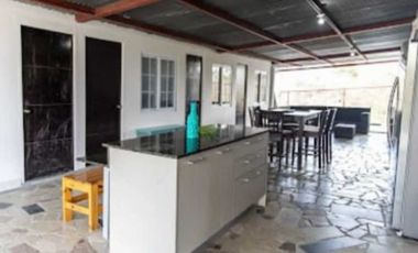 VENDO CASA  CHAME NUEVA GORGONA AMOBLADA 5R