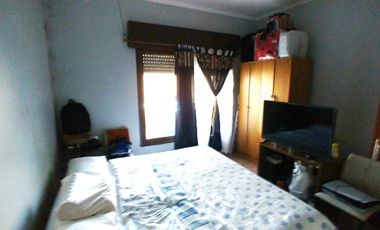 Casa PH en venta en Villa Dominico