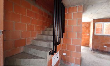 casa en venta en candelaria. Cod V6696577