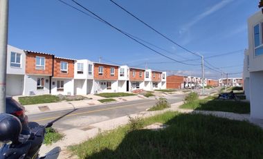 casa en venta en candelaria. Cod V6696577