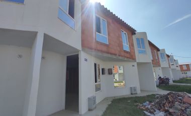 casa en venta en candelaria. Cod V6696577