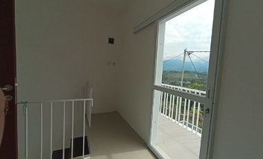 RUMAH VILLA DEKAT UNPAD JATINANGOR BANDUNG