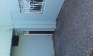 Chalet 2 dorm/quincho/parque - Lamadrid 900 -Lomas Este