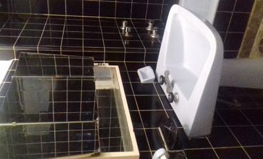 Chalet 2 dorm/quincho/parque - Lamadrid 900 -Lomas Este