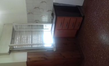 Chalet 2 dorm/quincho/parque - Lamadrid 900 -Lomas Este