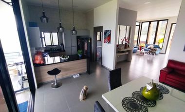Venta de Casa Campestre en Floridablanca - C.R. Guadalquivir. Cod V5983