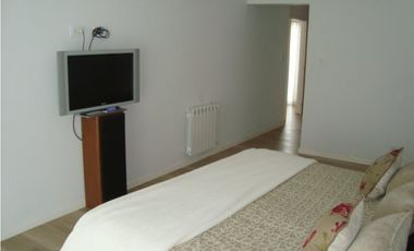 Amplia y moderna Casa 4 dormitorios y piscina zona Parque Primavesi