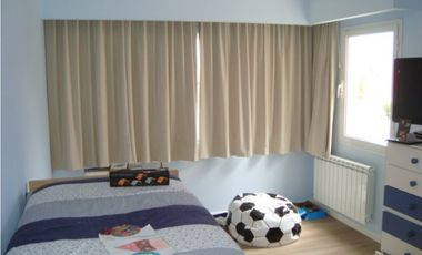 Amplia y moderna Casa 4 dormitorios y piscina zona Parque Primavesi