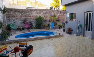 Casa PH en venta en Quilmes Oeste