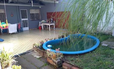 Casa PH en venta en Quilmes Oeste