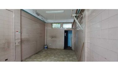 Venta casa MULTIFAMILIAR 2 casas + 3 locales +2 deptos