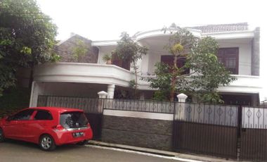 Rumah Asri Strategis di Sarijadi Bandung dekat Sukajadi dan Tol Pasteur