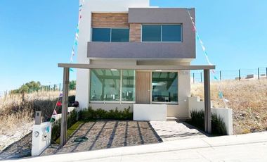 PREVENTA DE CASA EN LOMALTA, MORELIA