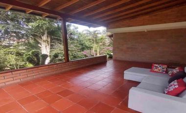 FINCA PARA ARRIENDO EN RIONEGRO SECTOR LOS COLEGIOS