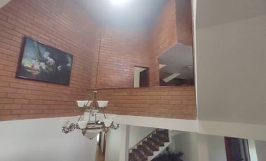 FINCA PARA ARRIENDO EN RIONEGRO SECTOR LOS COLEGIOS