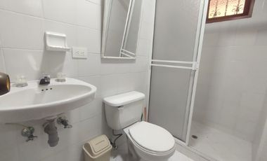 FINCA PARA ARRIENDO EN RIONEGRO SECTOR LOS COLEGIOS