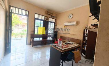 Dijual tanah dan bangunan