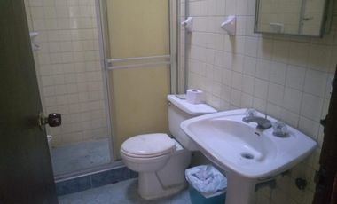 casa en arriendo en caobos. Cod A61