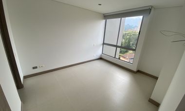 apartamento en arriendo en loma el chocho. Cod A514291