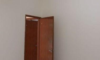 Disewakan Rumah Di Jl.Bambu Kuning Jakarta Barat