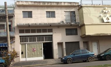 UBICACION COMERCIAL EN ALQUILER APTO CUALQUIER DESTINO A MTS. DE ESTACION FCGU