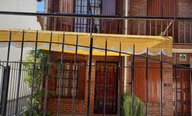 Triplex en venta - 3 dormitorios 2 baños - 100mts2 - San Bernardo Del Tuyu