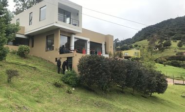 VENTA de CASAS en LA CALERA