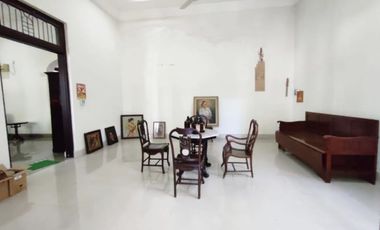 Rumah Tengah Kota Jl. Kalisari Surabaya