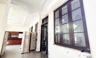 Rumah Tengah Kota Jl. Kalisari Surabaya