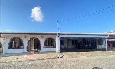 VENTA CASA 434MTS2 4REC LB NEGOCIABLE COLON