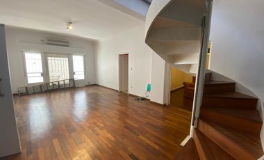 OFICINA VENTA 4 PRIVADOS 2 BAÑOS CENTRO