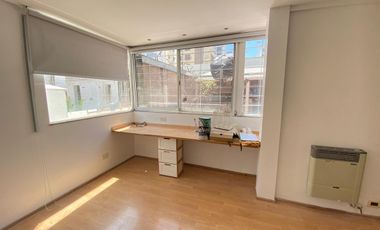OFICINA VENTA 4 PRIVADOS 2 BAÑOS CENTRO