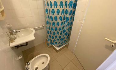 OFICINA VENTA 4 PRIVADOS 2 BAÑOS CENTRO