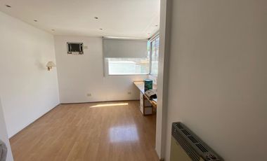 OFICINA VENTA 4 PRIVADOS 2 BAÑOS CENTRO