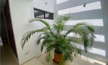 SE VENDE CASA DE 3 HABITACIONES EN EL BARRIO EL PRADO, SANTA MARTA