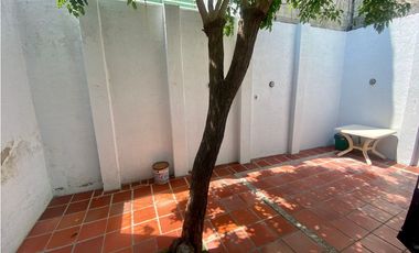 SE VENDE CASA DE 3 HABITACIONES EN EL BARRIO EL PRADO, SANTA MARTA