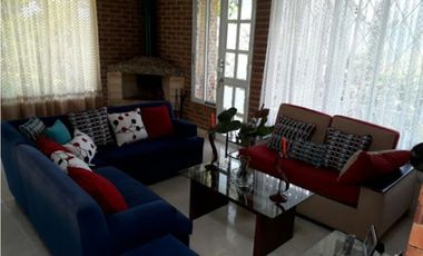 Maat vende Finca en la  Vega, 4000 m2  $495 Millones