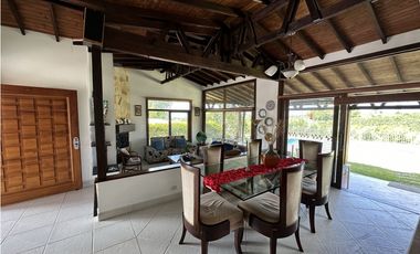 SE ARRIENDA CASA CAMPESTRE AMOBLADA EN CIRCASIA, QUINDIO.