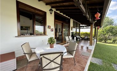 SE ARRIENDA CASA CAMPESTRE AMOBLADA EN CIRCASIA, QUINDIO.