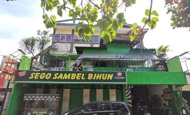 For Sale Shophouse and Strategic Boarding House, UPY Yogyakarta Campus